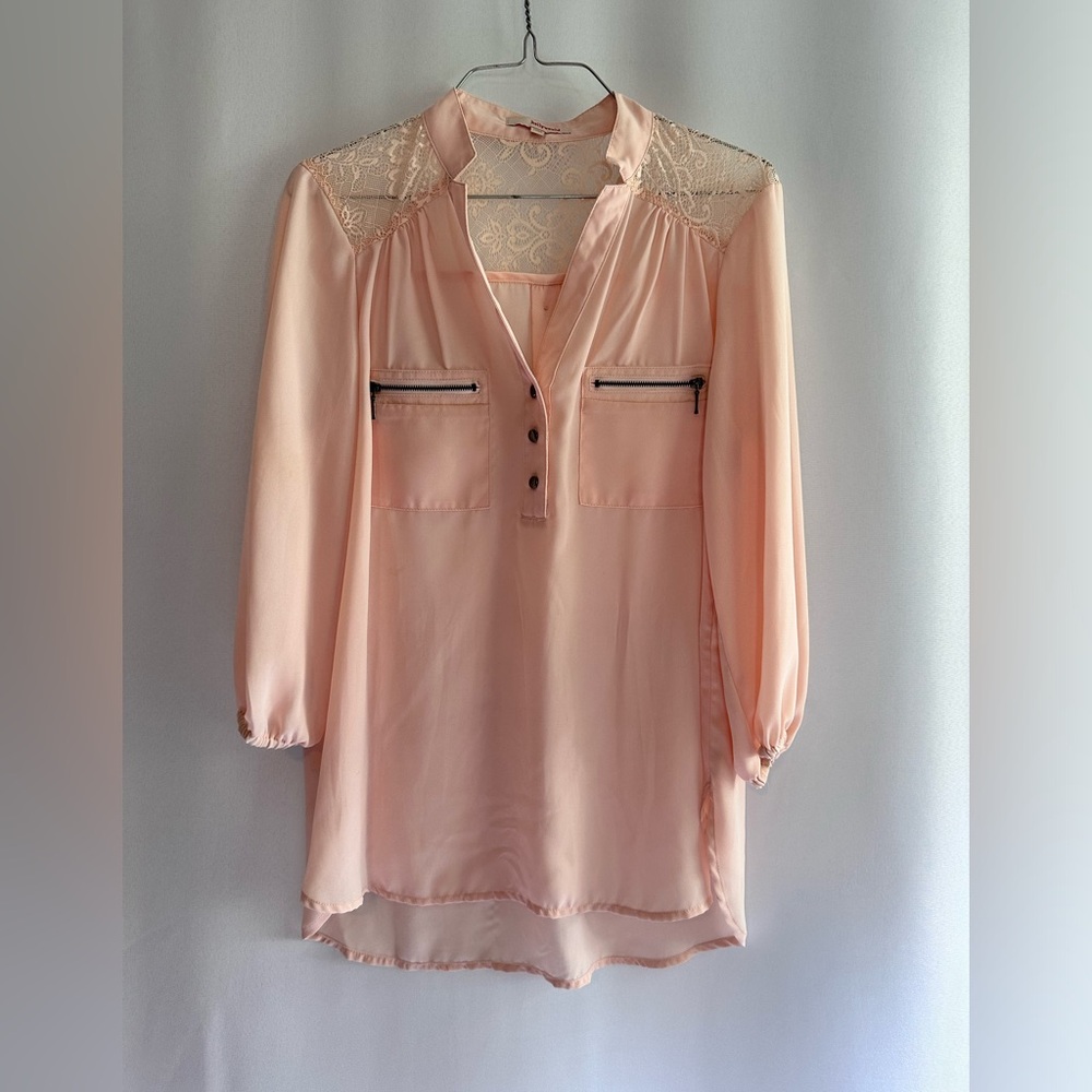 HOLLYWOULD Blush Pink Womens Blouse With Lace Detail
